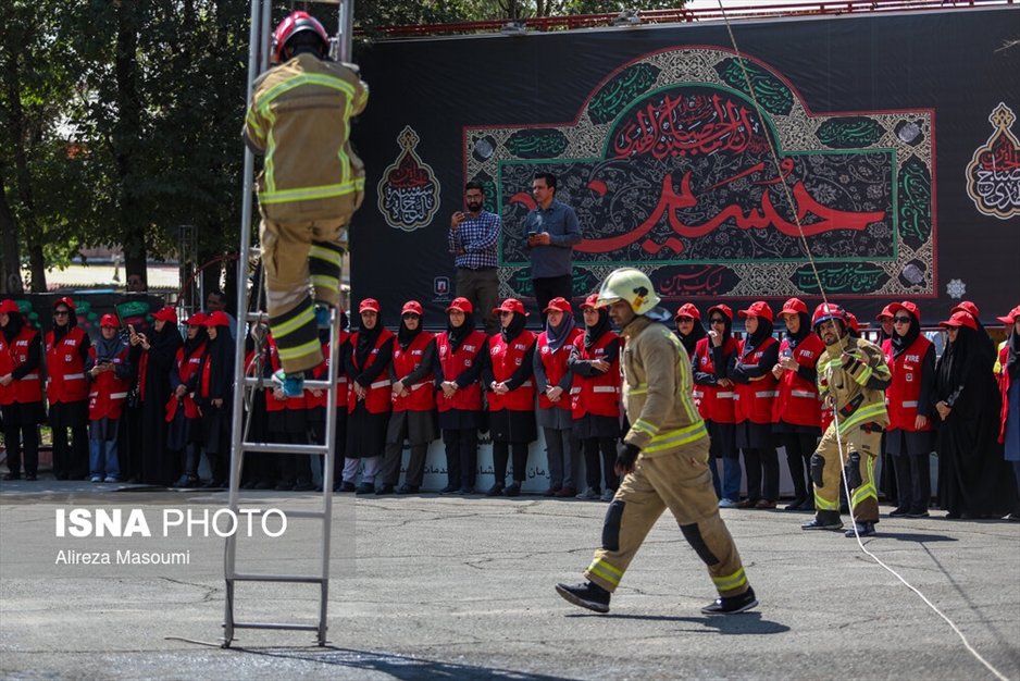 مراسم پایان دوره آتش‌ نشانان داوطلب