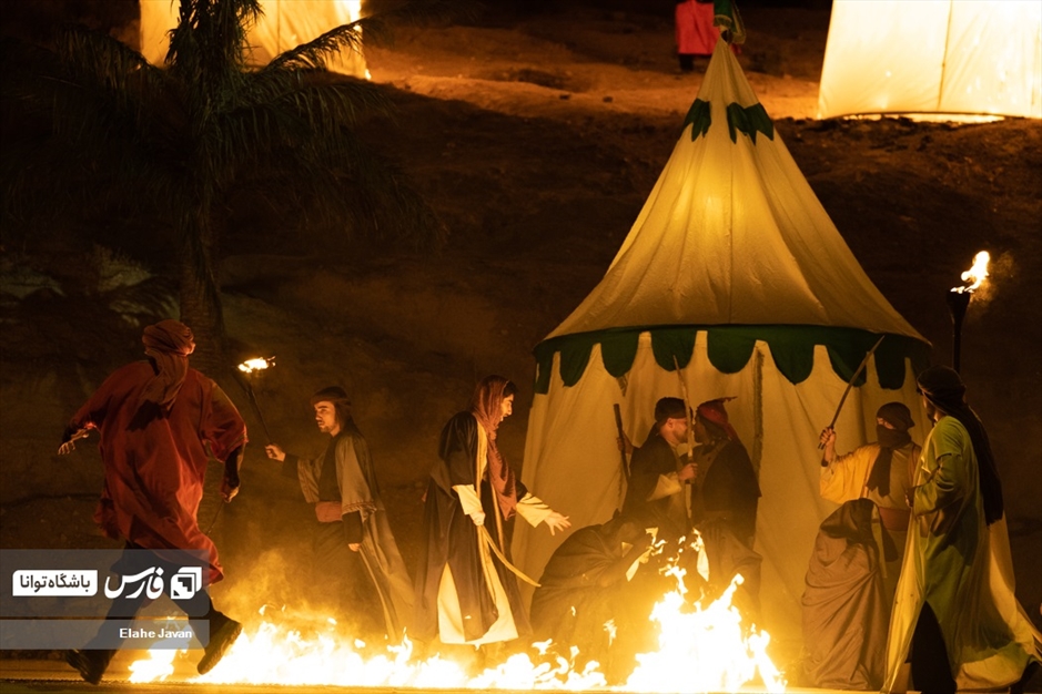 نمایش میدانی «تنهاتر از مسیح»