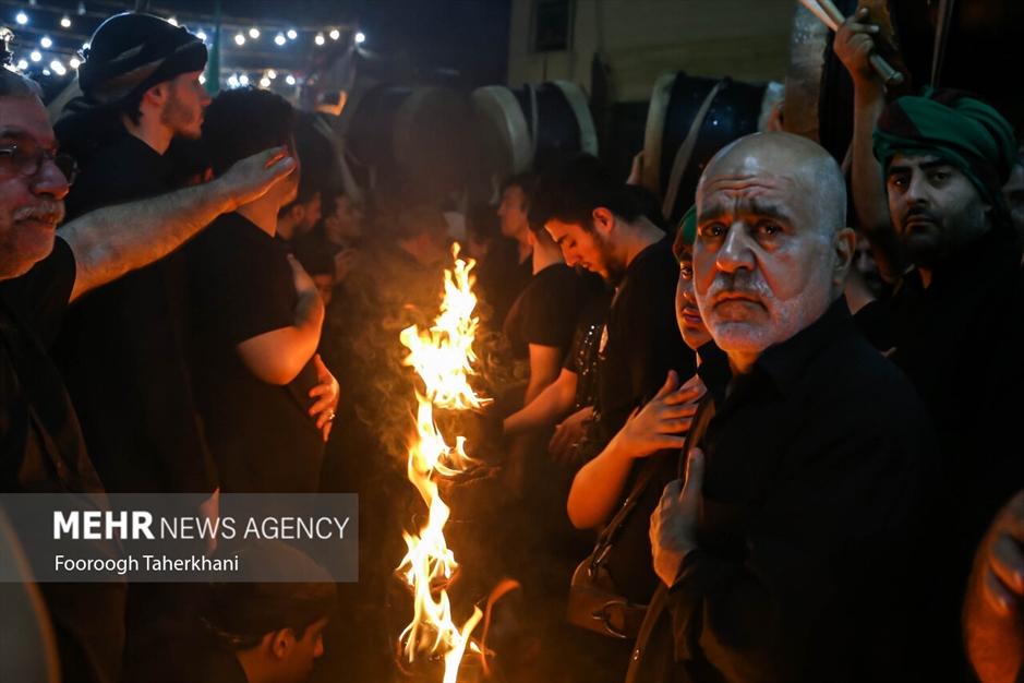 آئین مشعل گردانی در دولت آباد