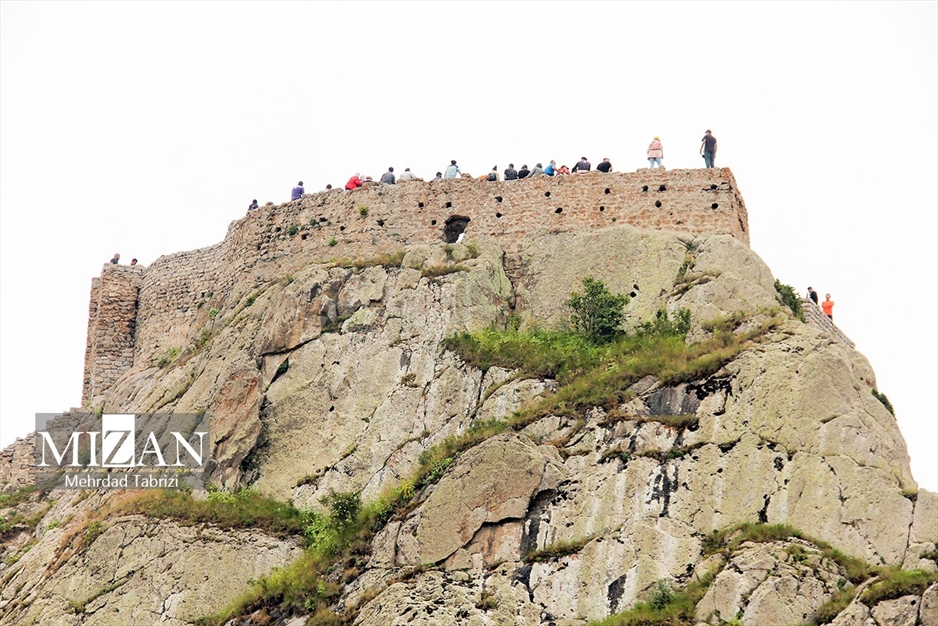 صعود به قلعه بابک