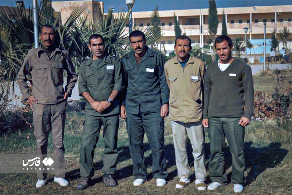 عکسهای یادگاری آزادگان»در اردوگاههای عراق
