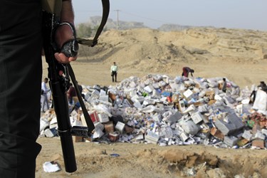 امحاء محموله ۵۲ تنی کالای قاچاق در هرمزگان