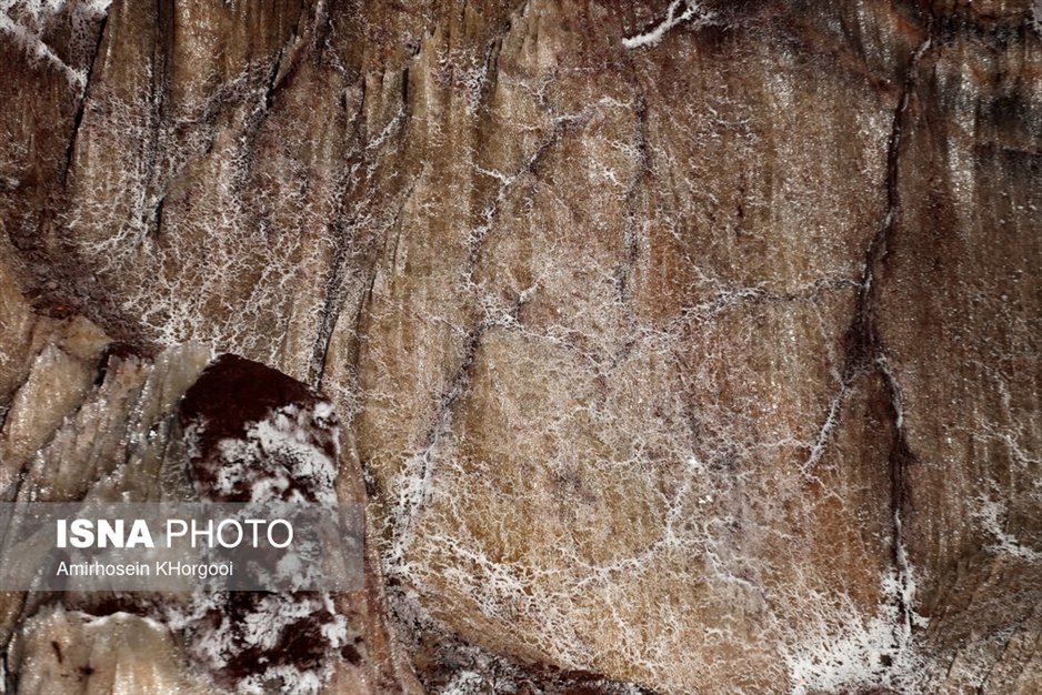 کوه‌های نمک جزیره هرمز