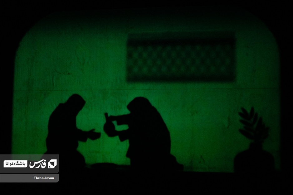 نمایش میدانی «تنهاتر از مسیح»