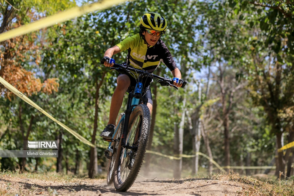 مسابقات المپیاد دوچرخه سواری نوجوانان