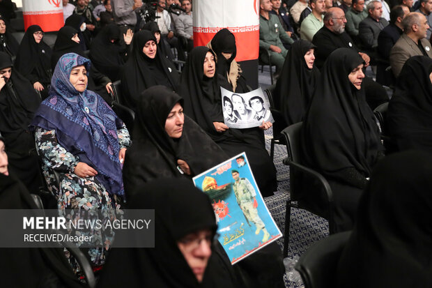 دیداراعضای ستاد برگزاری کنگره ملی شهدای استان اردبیل بارهبرانقلاب