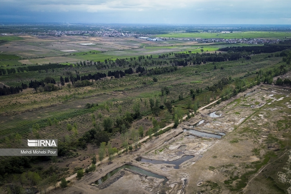 آخر این قصه بیابان است...
