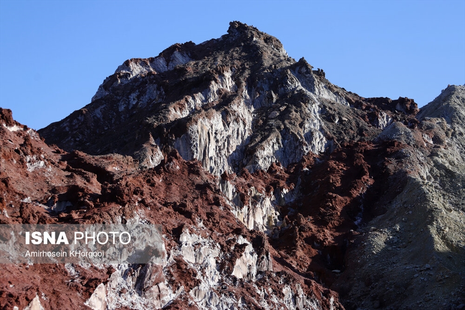 کوه‌های نمک جزیره هرمز