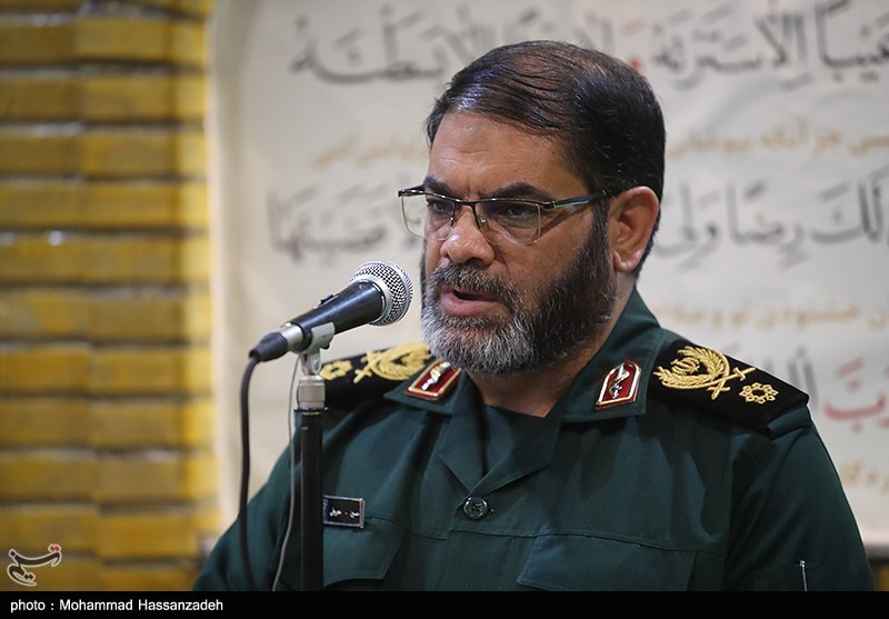 رونمایی از کتاب عکس جاویدالاثر کاظم اخوان