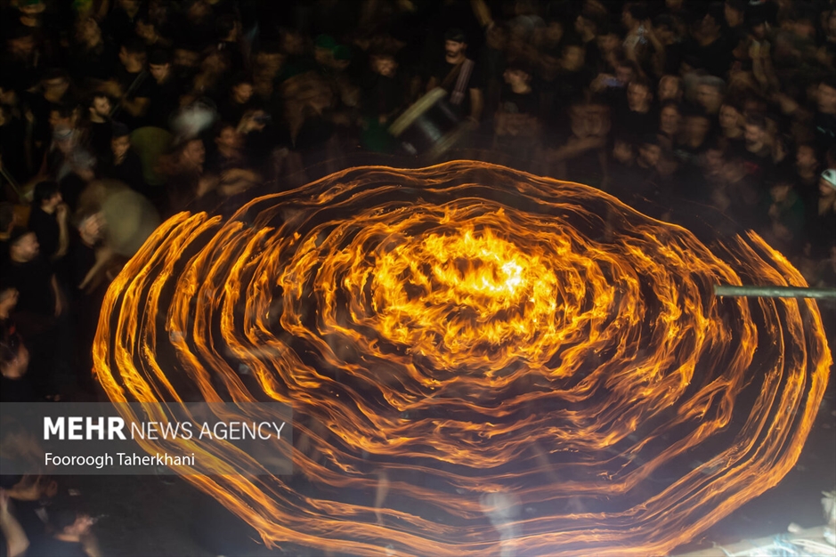 آئین مشعل گردانی در دولت آباد