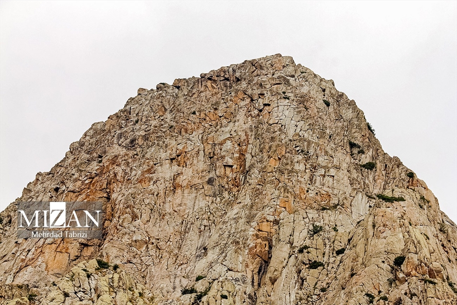 صعود به قلعه بابک