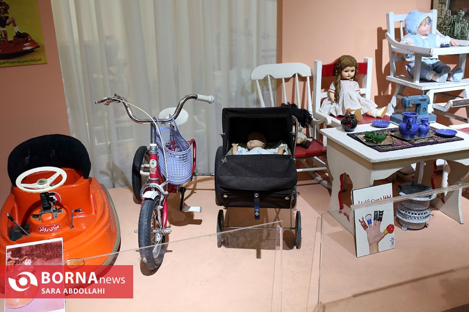 بازدید خبرنگاران از موزه کودکی ایرانک
