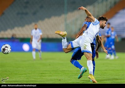 دیدار تیم های فوتبال استقلال و ملوان