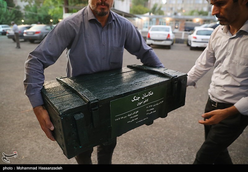 رونمایی از کتاب عکس جاویدالاثر کاظم اخوان