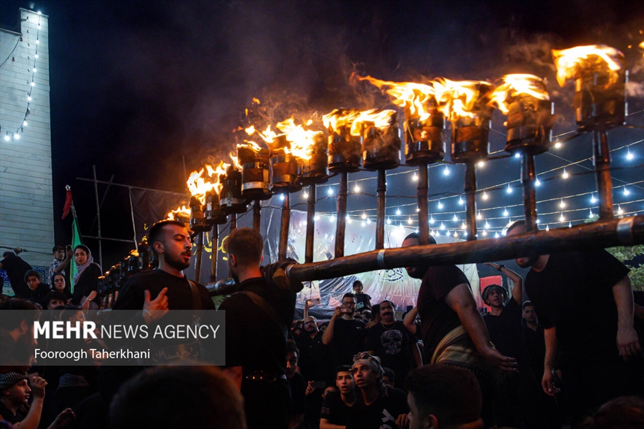 آئین مشعل گردانی در دولت آباد