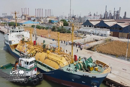 بارگیری اولین کشتی حامل گاز مایع گرم «LPG» در آبادان