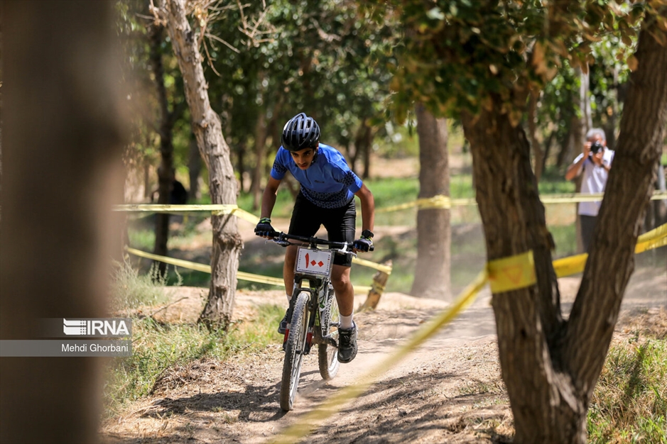 مسابقات المپیاد دوچرخه سواری نوجوانان