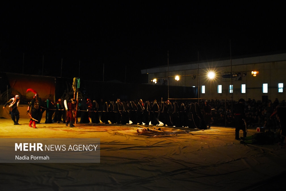 نمایش مذهبی «یک بیابان بی کسی»