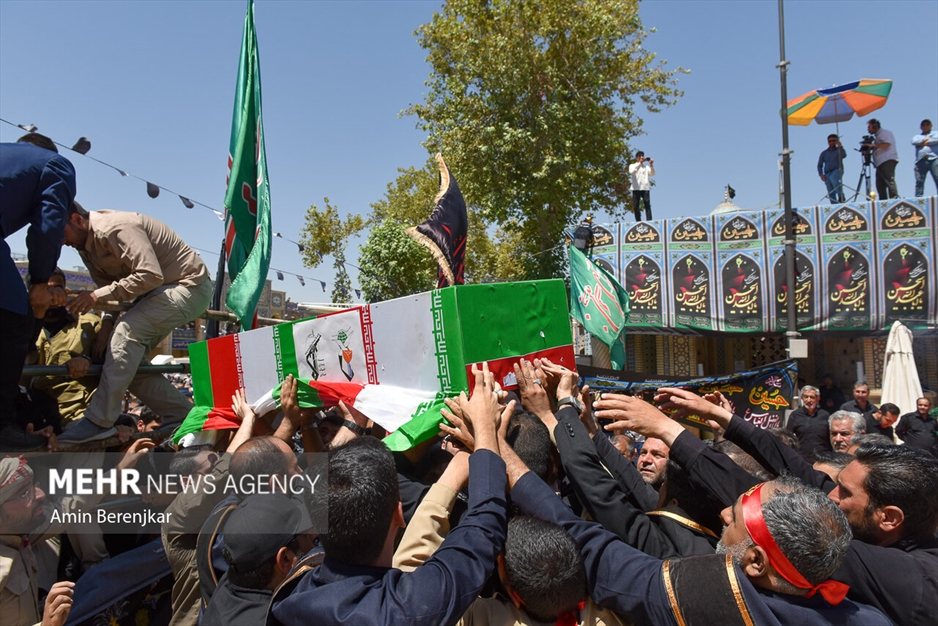 تشییع ۲ شهید حادثه تروریستی حرم شاهچراغ (علیه‌السلام)