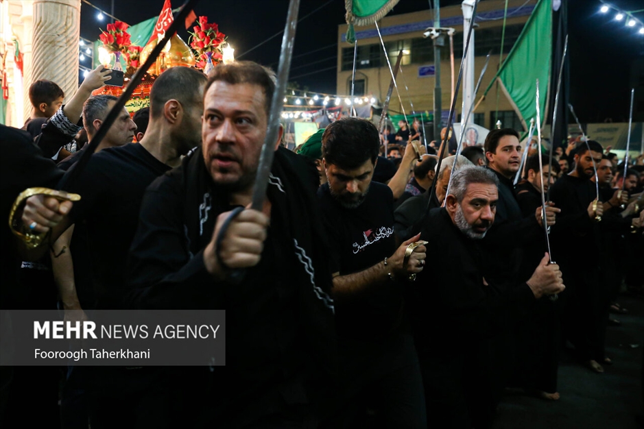 آئین مشعل گردانی در دولت آباد