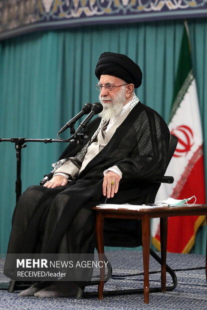 دیداراعضای ستاد برگزاری کنگره ملی شهدای استان اردبیل بارهبرانقلاب