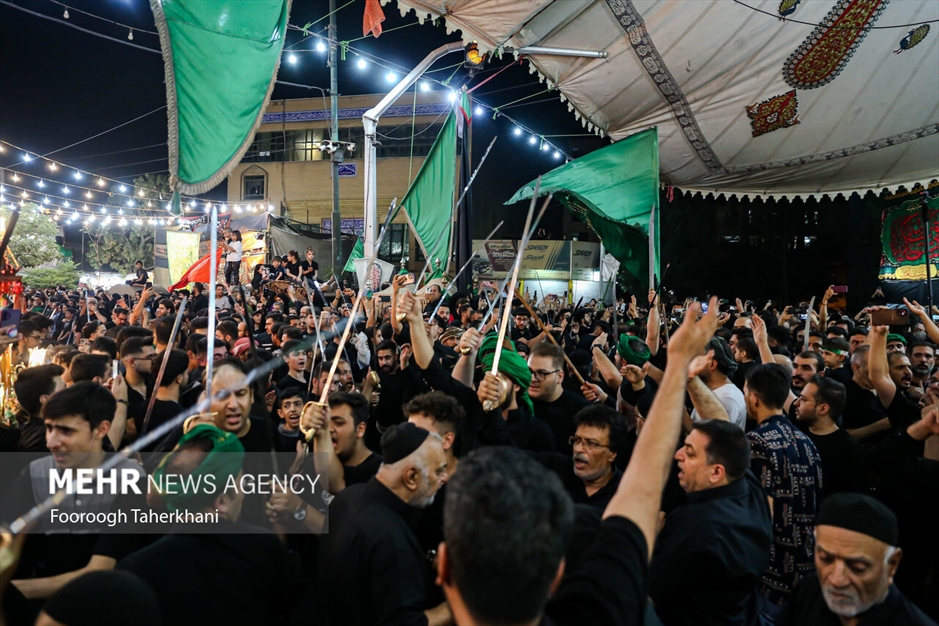 آئین مشعل گردانی در دولت آباد