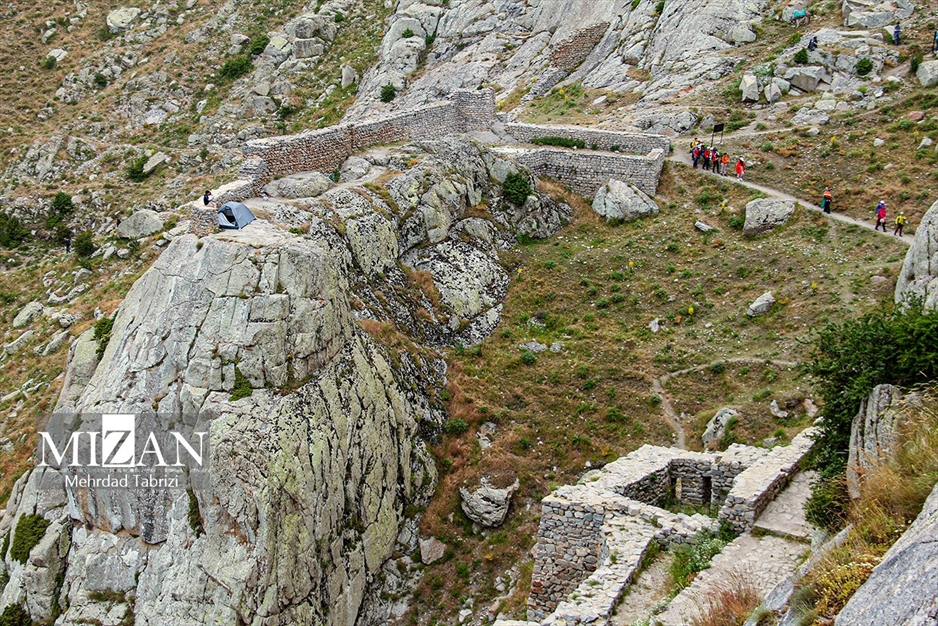 صعود به قلعه بابک