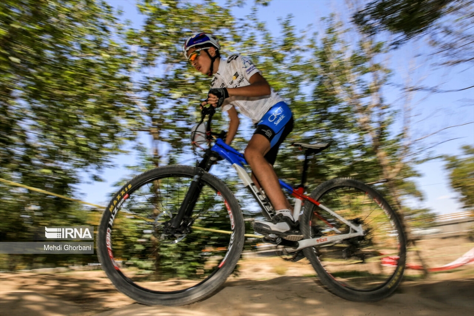 مسابقات المپیاد دوچرخه سواری نوجوانان