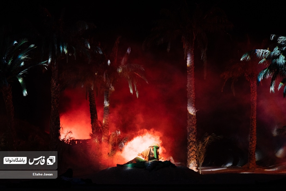 نمایش میدانی «تنهاتر از مسیح»