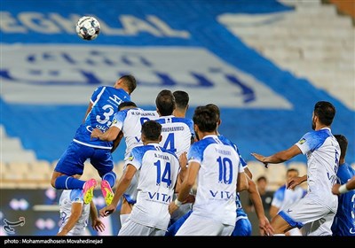 دیدار تیم های فوتبال استقلال و ملوان