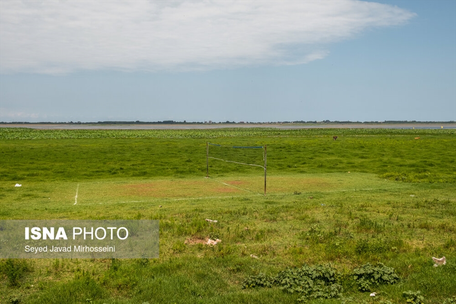 آبکنار، تالابی در حاشیه تالاب انزلی