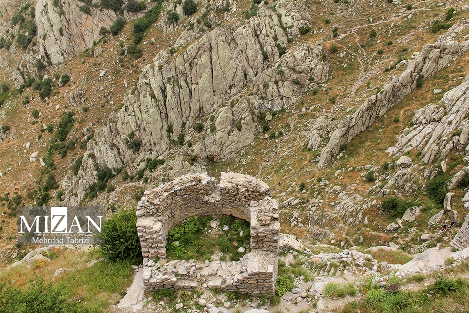 صعود به قلعه بابک