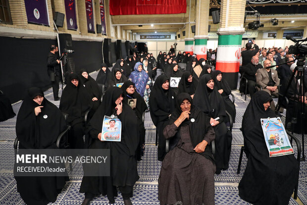 دیداراعضای ستاد برگزاری کنگره ملی شهدای استان اردبیل بارهبرانقلاب