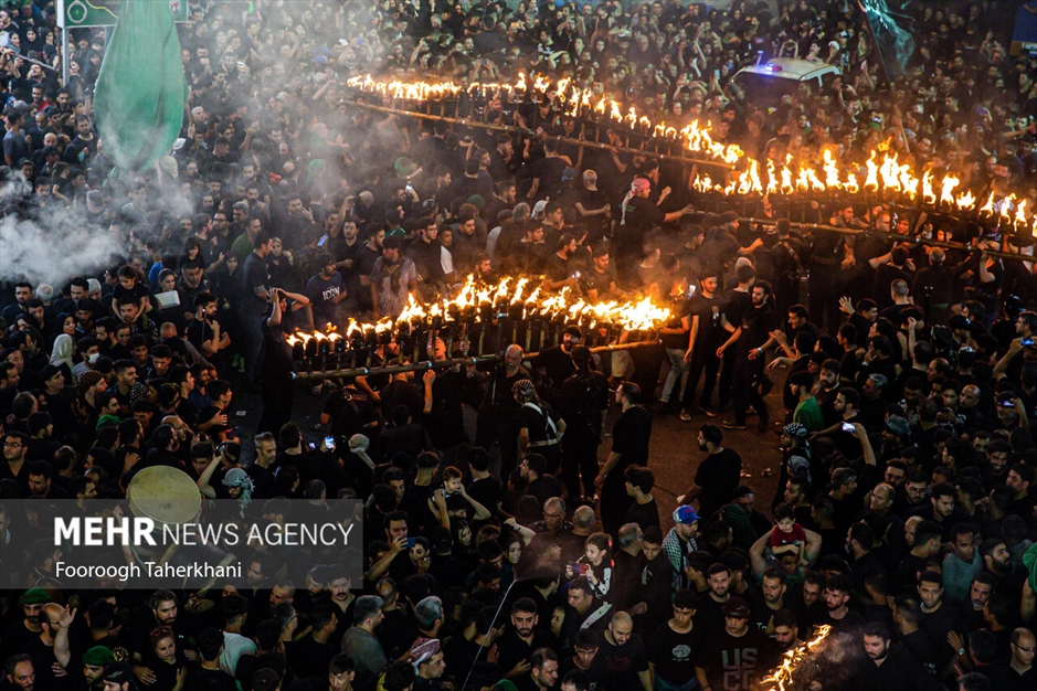 آئین مشعل گردانی در دولت آباد