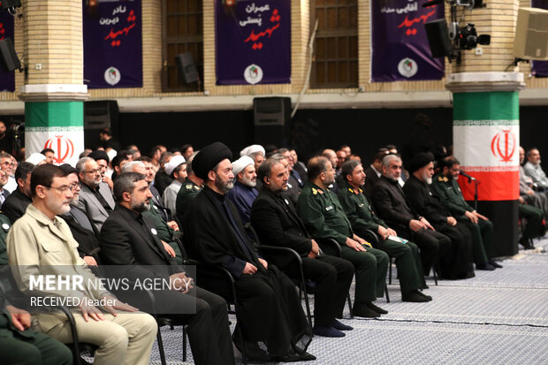 دیداراعضای ستاد برگزاری کنگره ملی شهدای استان اردبیل بارهبرانقلاب