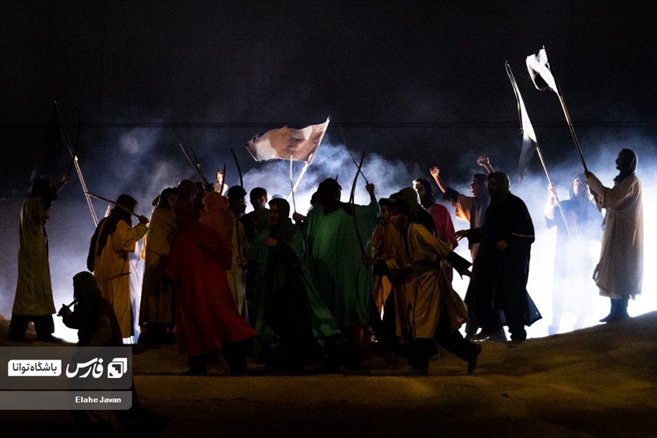 نمایش میدانی «تنهاتر از مسیح»