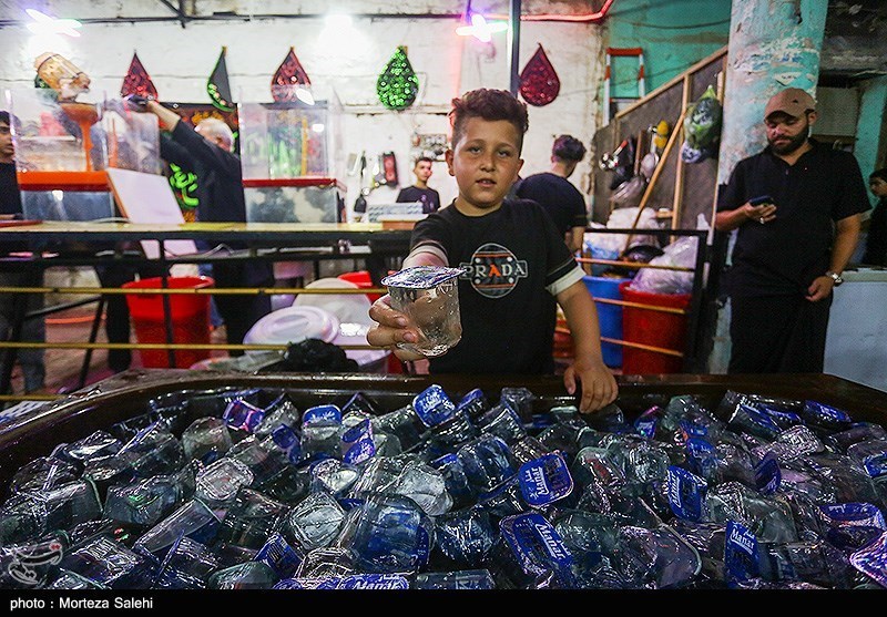 موکب های پذیرایی از زائرین اربعین در شهر کربلا