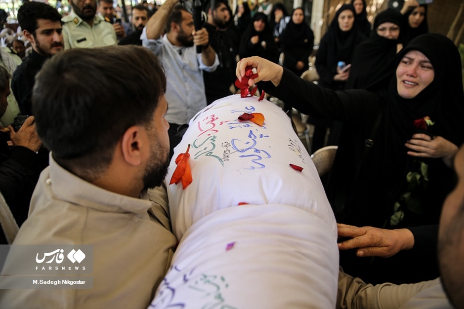 تشییع و تدفین شهید گمنام در دانشکده هواپیمایی کشوری