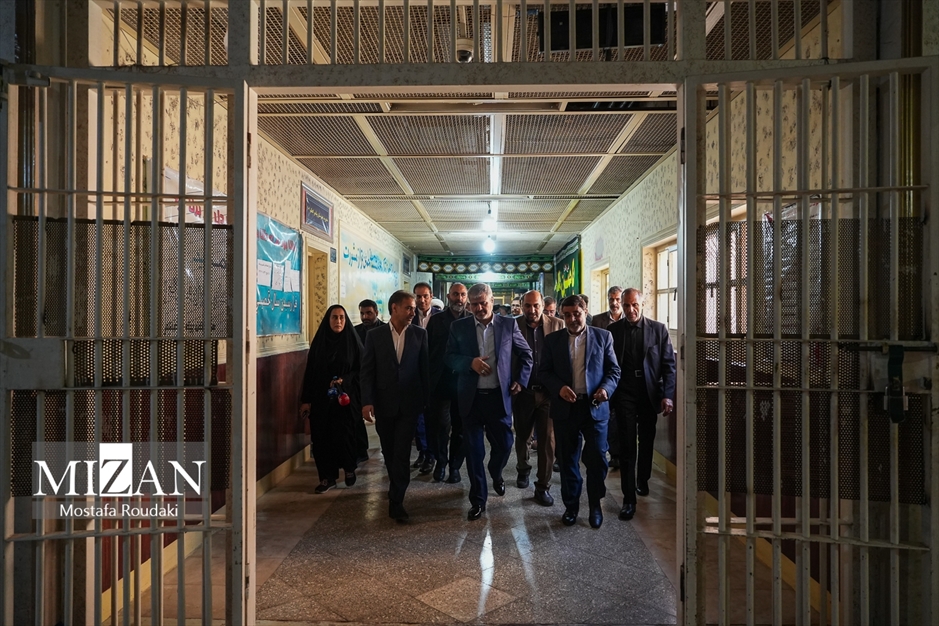 بازدید رئیس کل دادگستری تهران از ندامتگاه تهران بزرگ