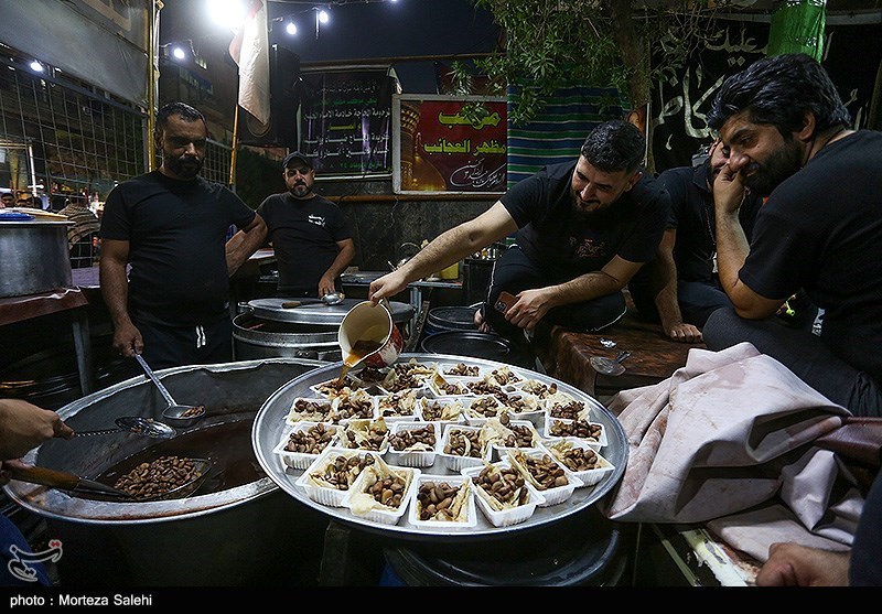 موکب های پذیرایی از زائرین اربعین در شهر کربلا