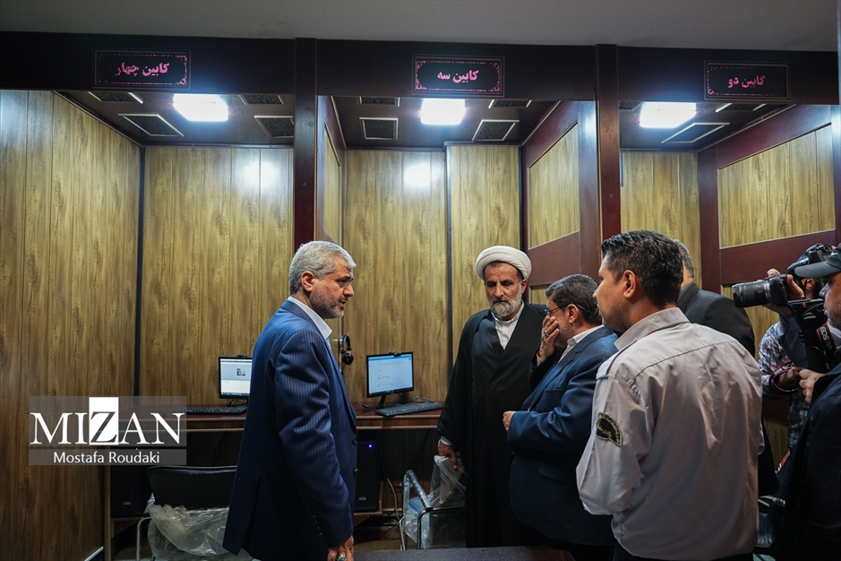 بازدید رئیس کل دادگستری تهران از ندامتگاه تهران بزرگ