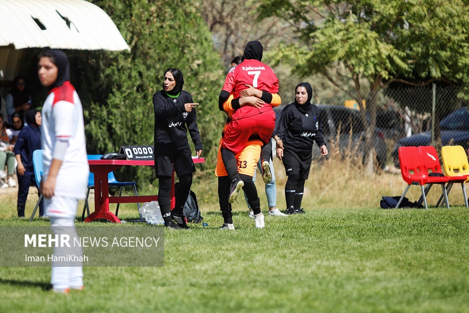 مسابقات مینی فوتبال قهرمانی بانوان کشور