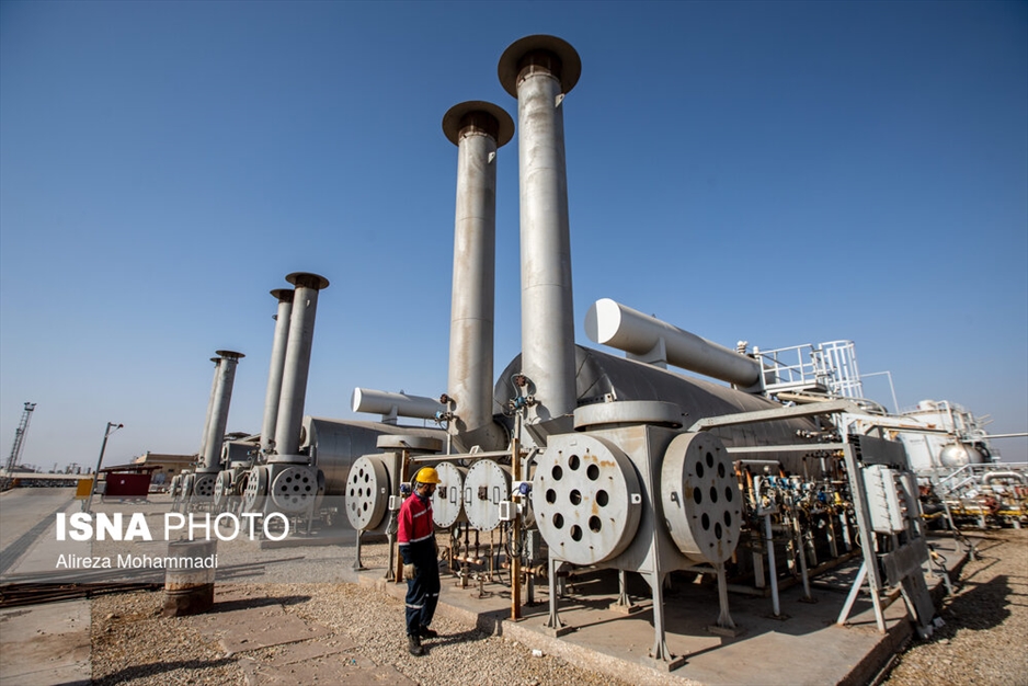 بازدید اصحاب رسانه از شرکت بهره‌برداری نفت و گاز کارون