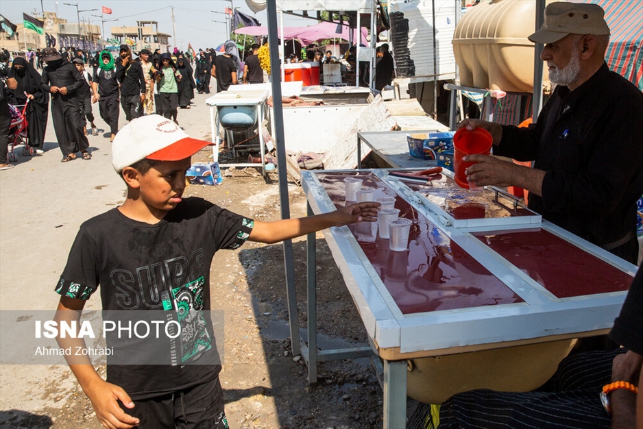 پیاده روی زائرین اربعین از حله به سمت طویریج