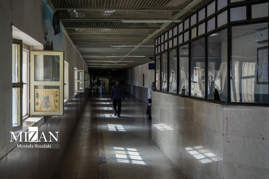 بازدید رئیس کل دادگستری تهران از ندامتگاه تهران بزرگ