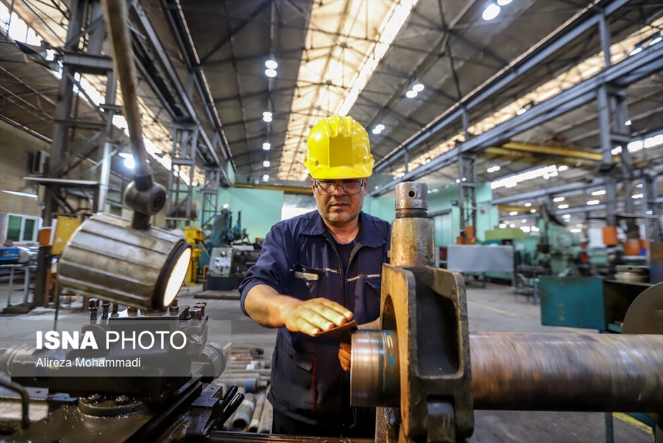 بازدید اصحاب رسانه از شرکت بهره‌برداری نفت و گاز کارون