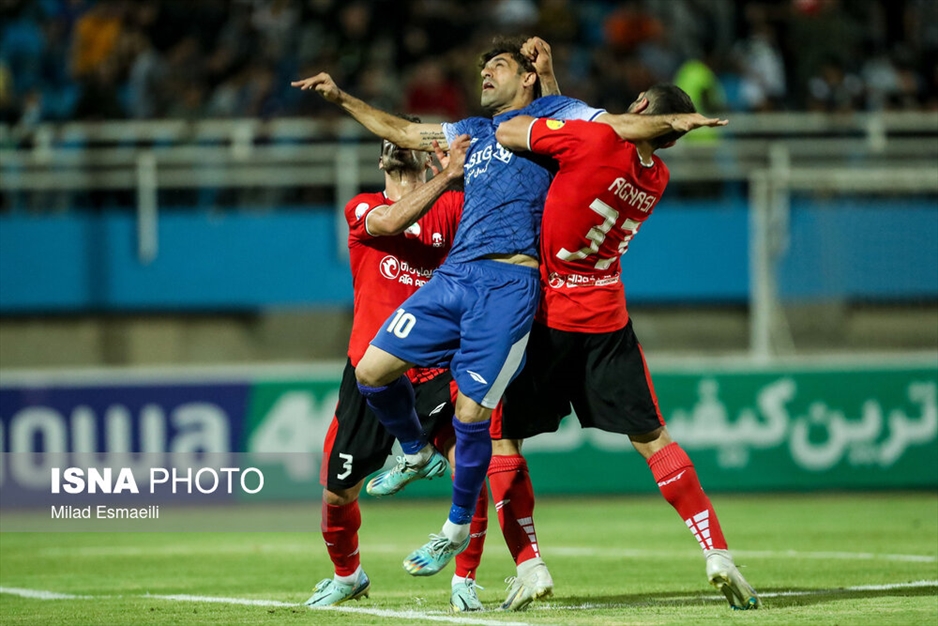 هفته سوم لیگ برتر فوتبال؛ استقلال خوزستان - تراکتور
