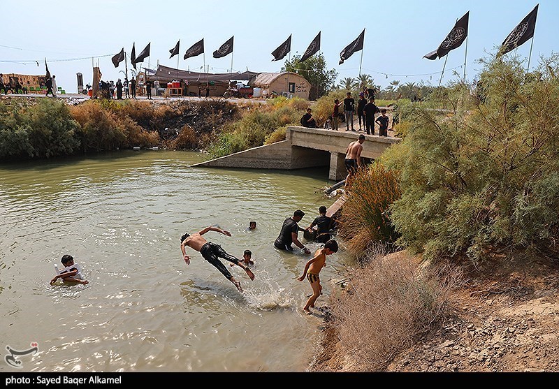 پیاده روی زائرین اربعین حسینی - عراق