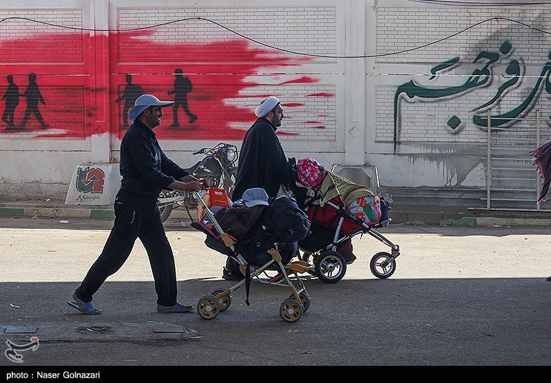 بازگشت زائرین اربعین حسینی از مرز مهران