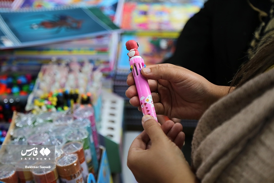 بازار لوازم التحریر سنندج در آستانه آغاز سال تحصیلی جدید